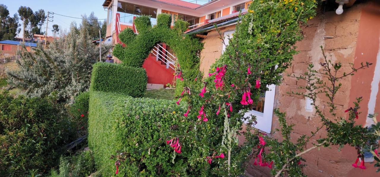 Tikawasi Homestay Comunidad Pueblo Isla Amantani Jose Luis Ocosuyo Exterior foto